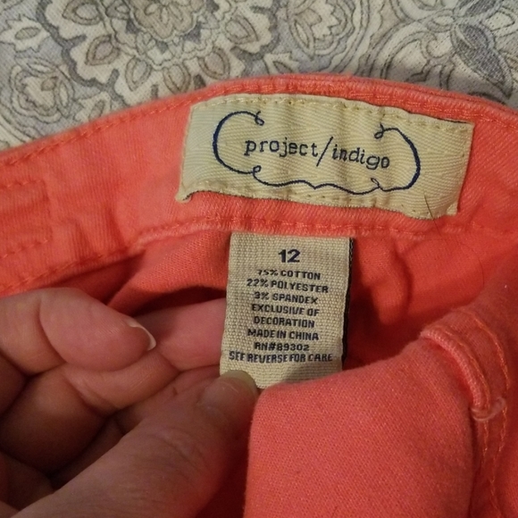 Coral Capris - Picture 4 of 5